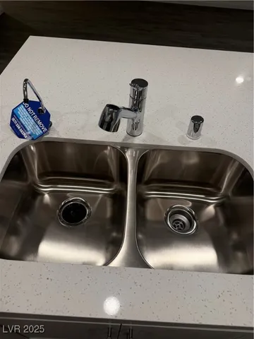 $2,800 | 10419 Luna Mezzo Street, Las Vegas, NV 89141