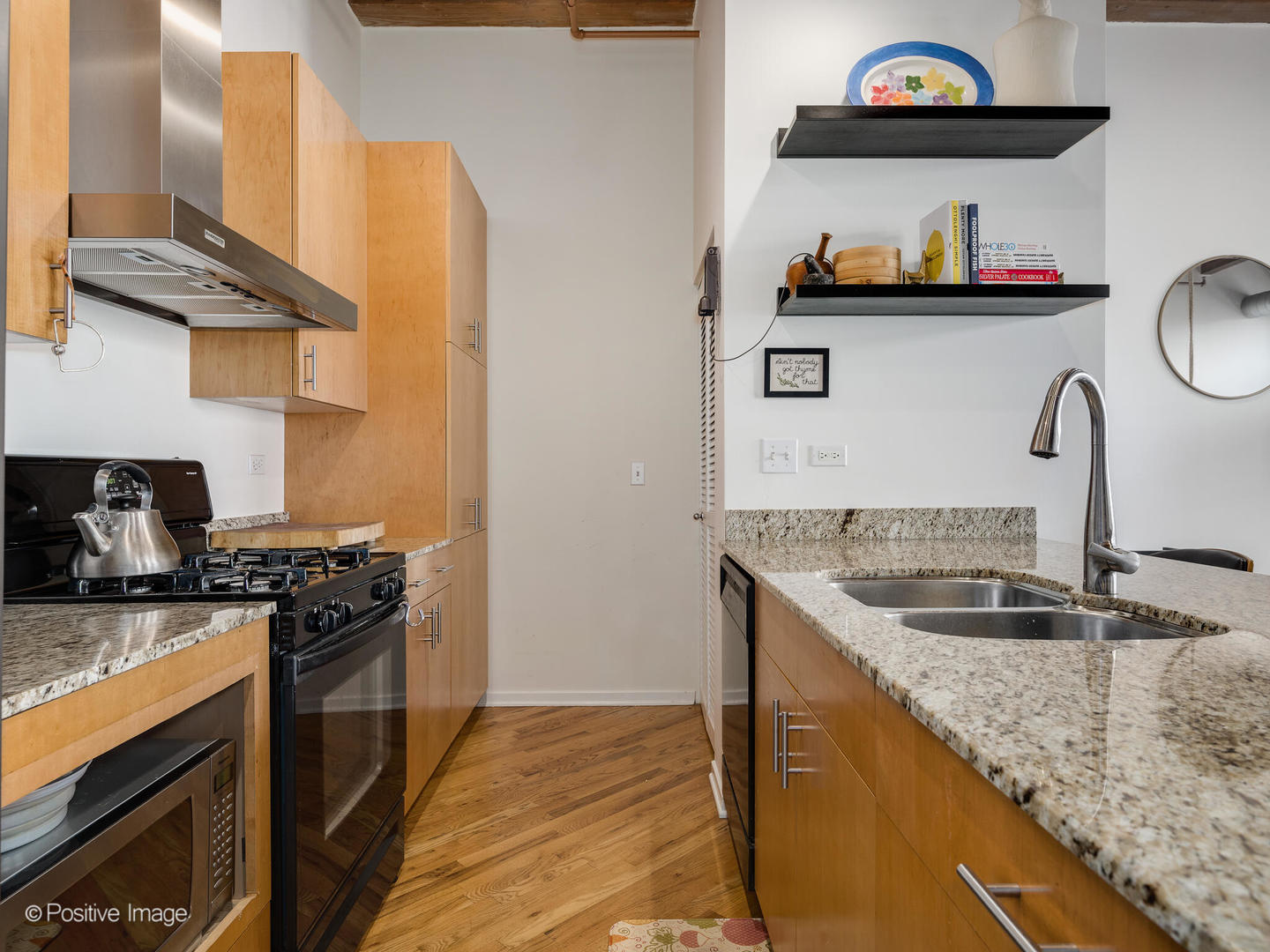 1040 West Adams Street, Unit 412 Chicago, IL 60607 - Photo 13 of 26