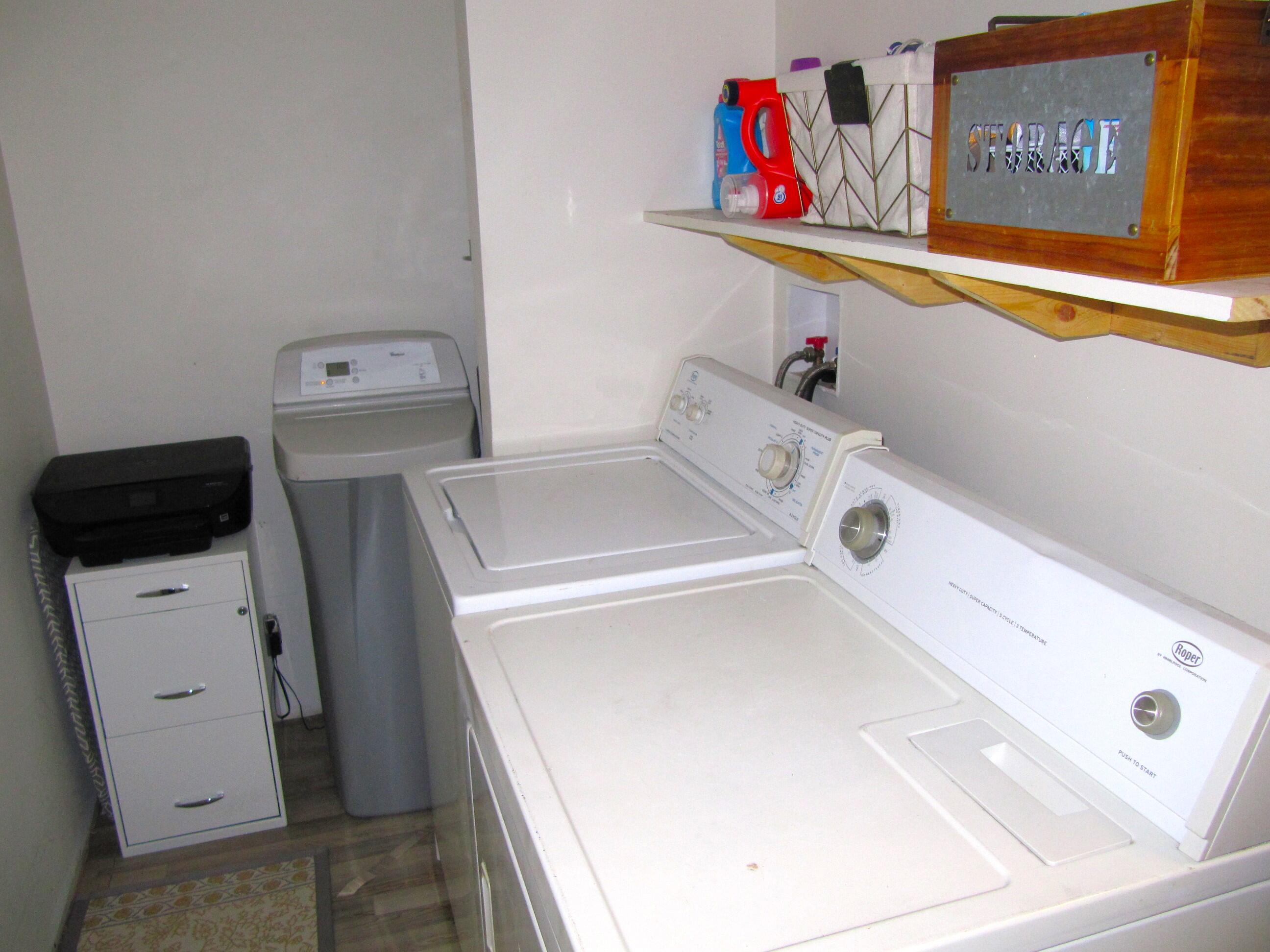 124 East Edgar Bergen Boulevard Decatur, MI 49045 - Photo 17 of 20 IMG_0059