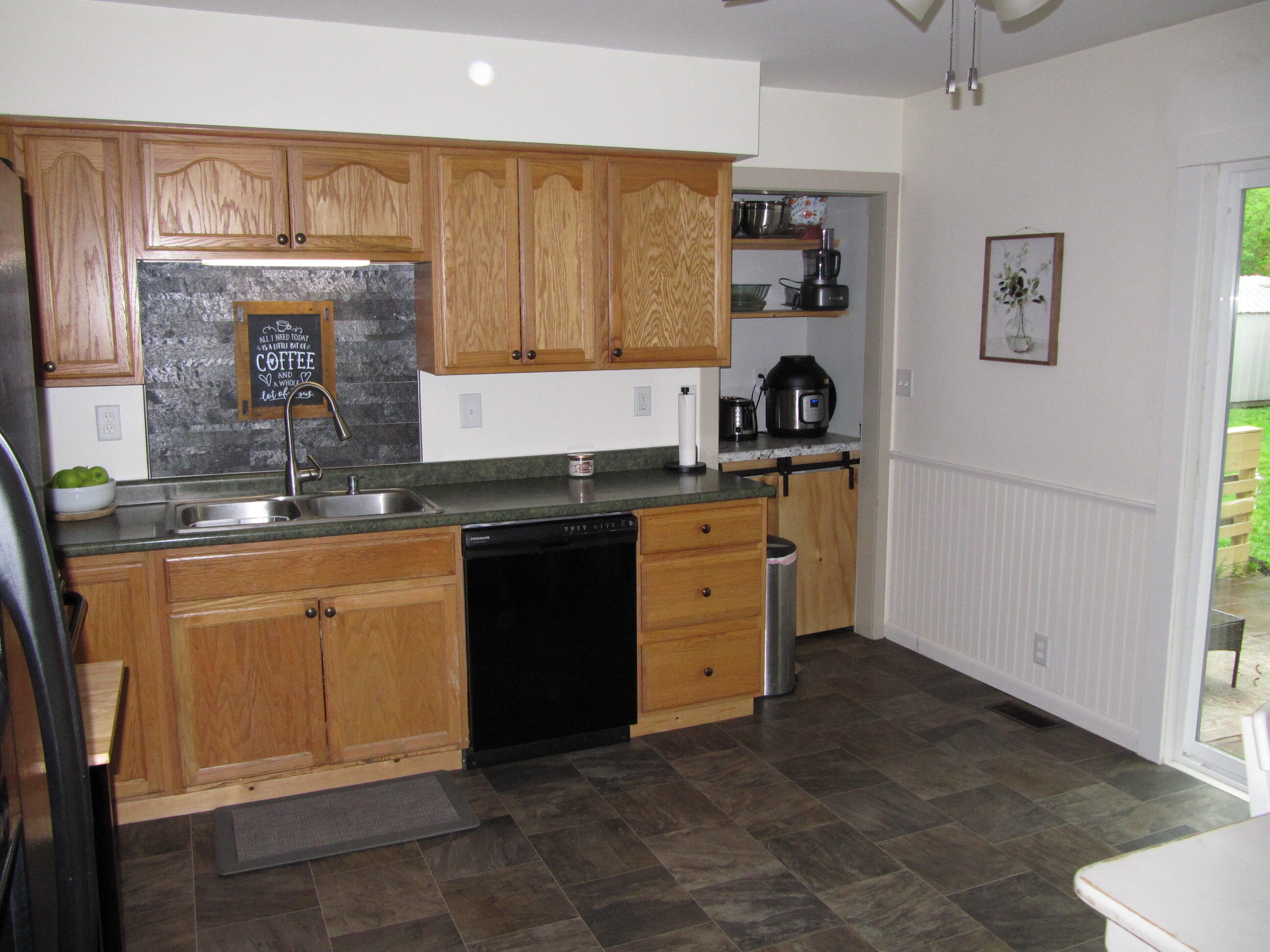 124 East Edgar Bergen Boulevard Decatur, MI 49045 - Photo 5 of 20 IMG_0003