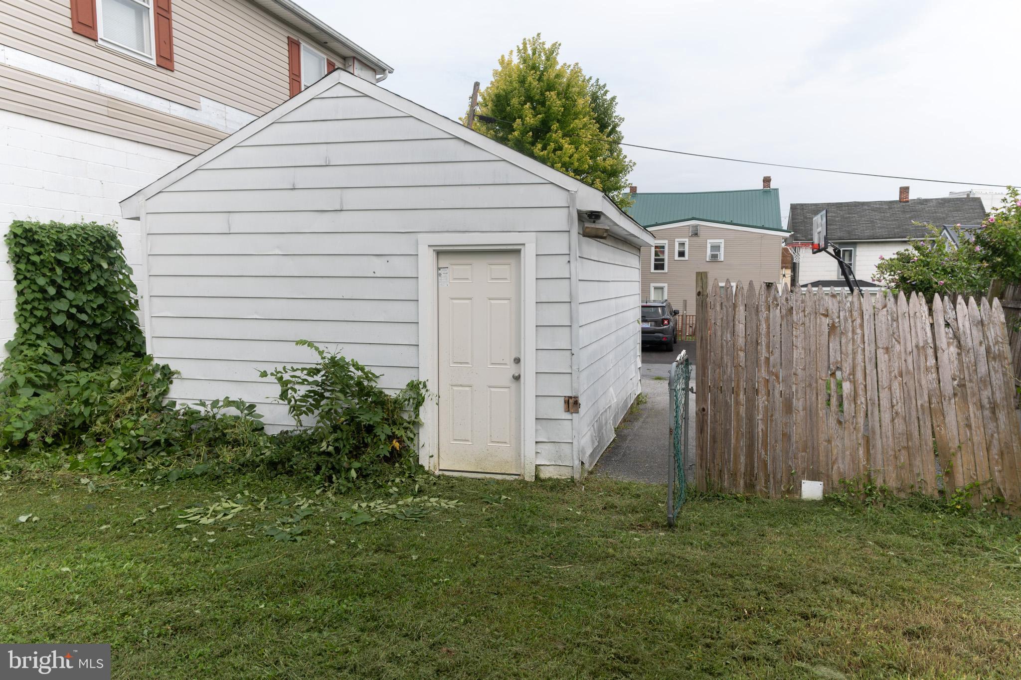 129 Ridge Avenue Waynesboro, PA 17268 - Photo 9 of 63 Gallery Image 9