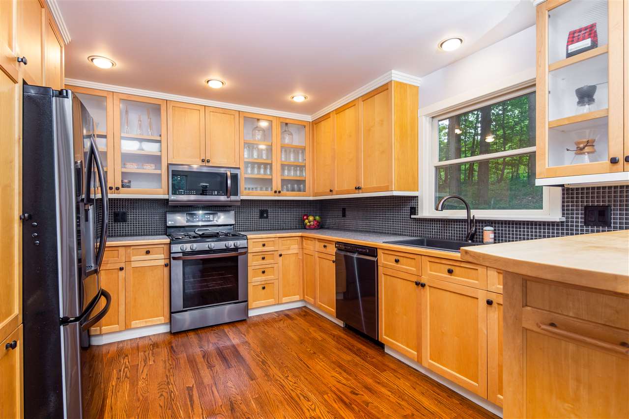 8453 East Fouch Road Traverse City, MI 49684 - Photo 13 of 44 1866957-12.JPG