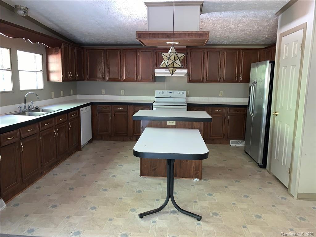 1148 Capps Road Bessemer City, NC 28016 - Photo 5 of 17 Gallery Image 5