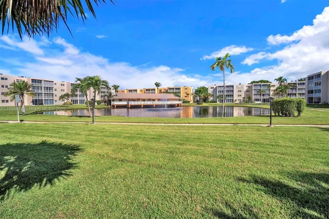 $340,000 | 205 Southeast 11th Terrace, Unit 101, Dania Beach, FL 33004