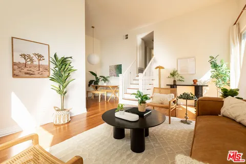 $999,000 | 1304 Berkeley Street, Unit 3, Santa Monica, CA 90404