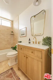 $999,000 | 1304 Berkeley Street, Unit 3, Santa Monica, CA 90404