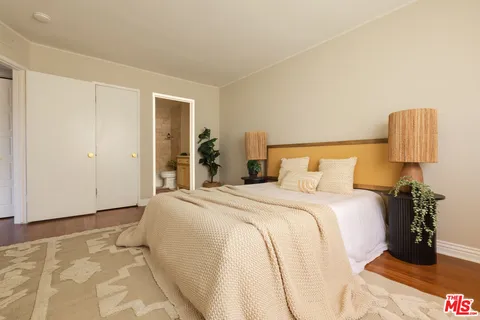 $999,000 | 1304 Berkeley Street, Unit 3, Santa Monica, CA 90404