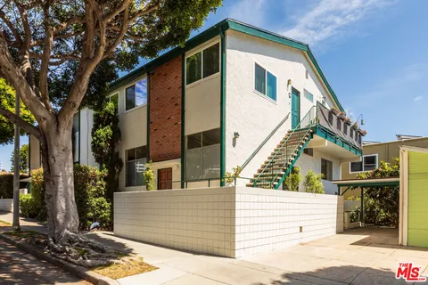 $999,000 | 1304 Berkeley Street, Unit 3, Santa Monica, CA 90404