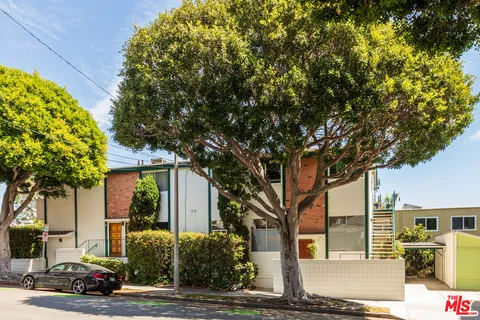 $999,000 | 1304 Berkeley Street, Unit 3, Santa Monica, CA 90404