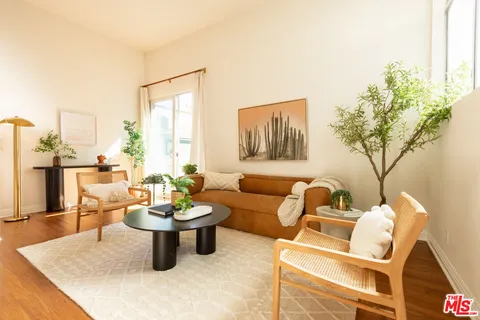 $999,000 | 1304 Berkeley Street, Unit 3, Santa Monica, CA 90404
