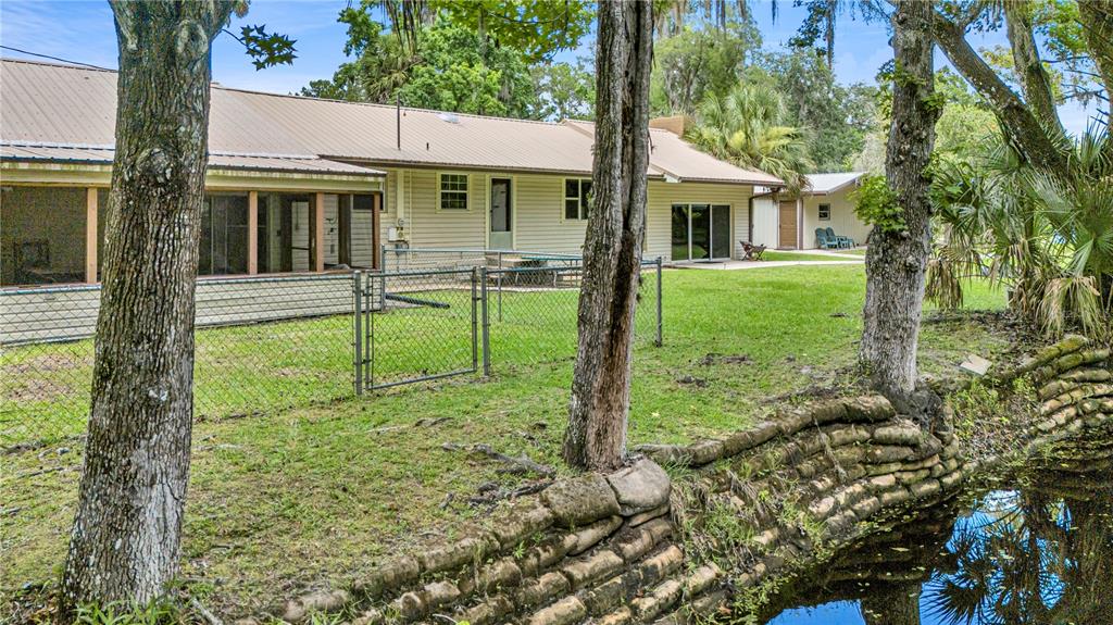 22308 Blue Creek Lodge Road Astor, FL 32102 - Photo 33 of 37