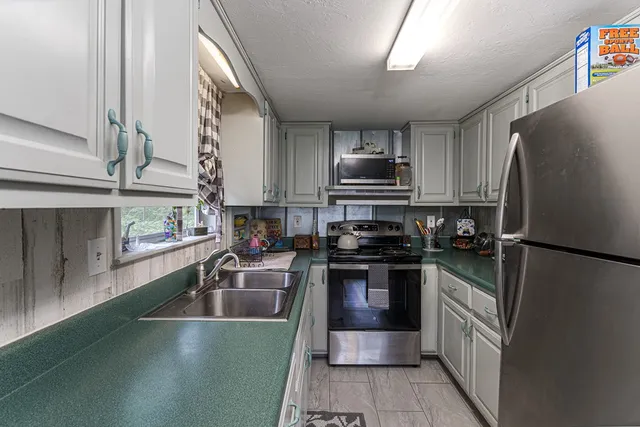 $229,900 | 329 Chalet Circle, Murphy, NC 28906