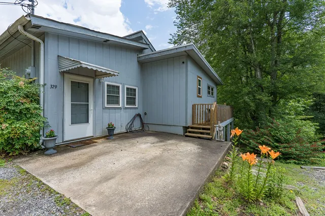 $229,900 | 329 Chalet Circle, Murphy, NC 28906