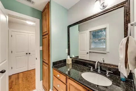 $880,000 | 1006 Grigsby Avenue, Dallas, TX 75204