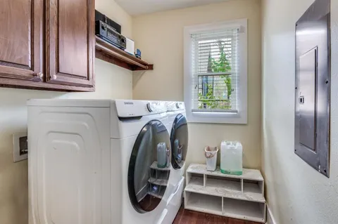 $880,000 | 1006 Grigsby Avenue, Dallas, TX 75204