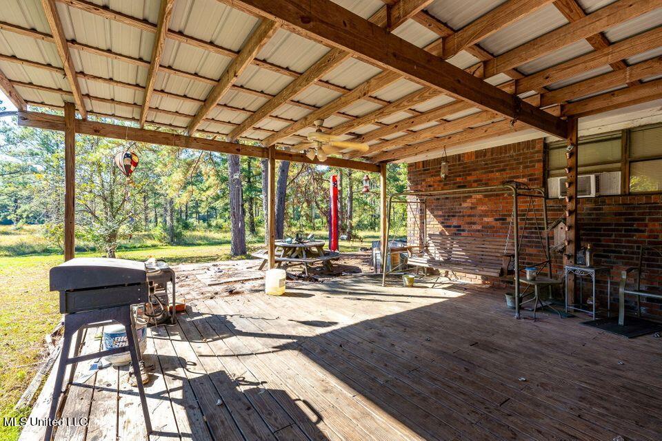 94 Double R Lane Columbia, MS 39429 - Photo 21 of 41 21