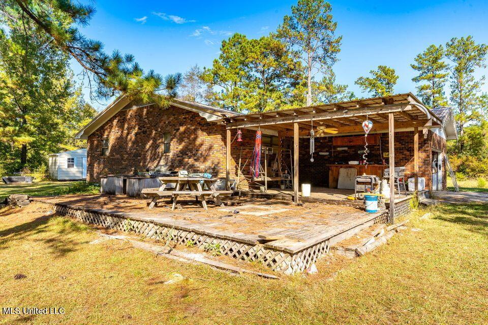 94 Double R Lane Columbia, MS 39429 - Photo 23 of 41 23