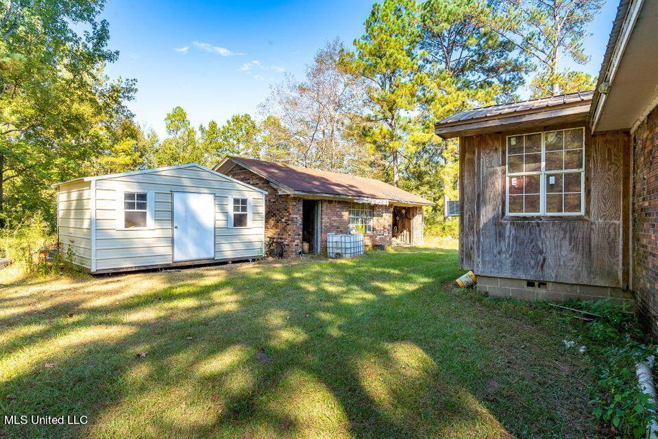 94 Double R Lane Columbia, MS 39429 - Photo 24 of 41 24