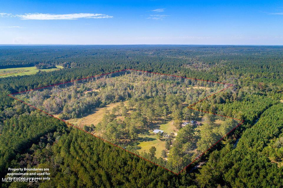 94 Double R Lane Columbia, MS 39429 - Photo 27 of 41 27