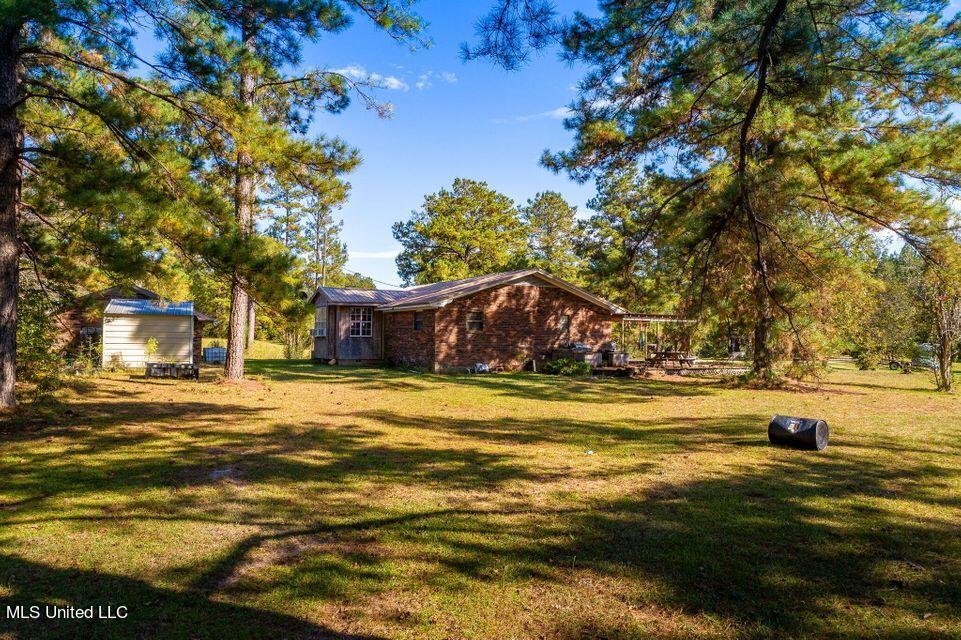 94 Double R Lane Columbia, MS 39429 - Photo 31 of 41 31