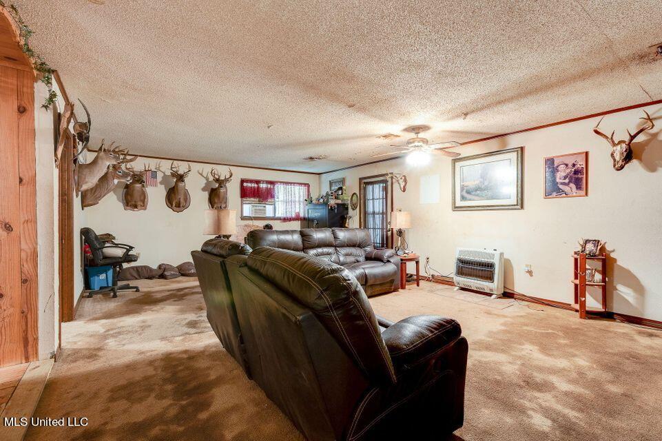 94 Double R Lane Columbia, MS 39429 - Photo 5 of 41 5