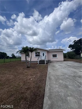 $150,000 | 2935 Winona Drive, North Fort Myers, FL 33917