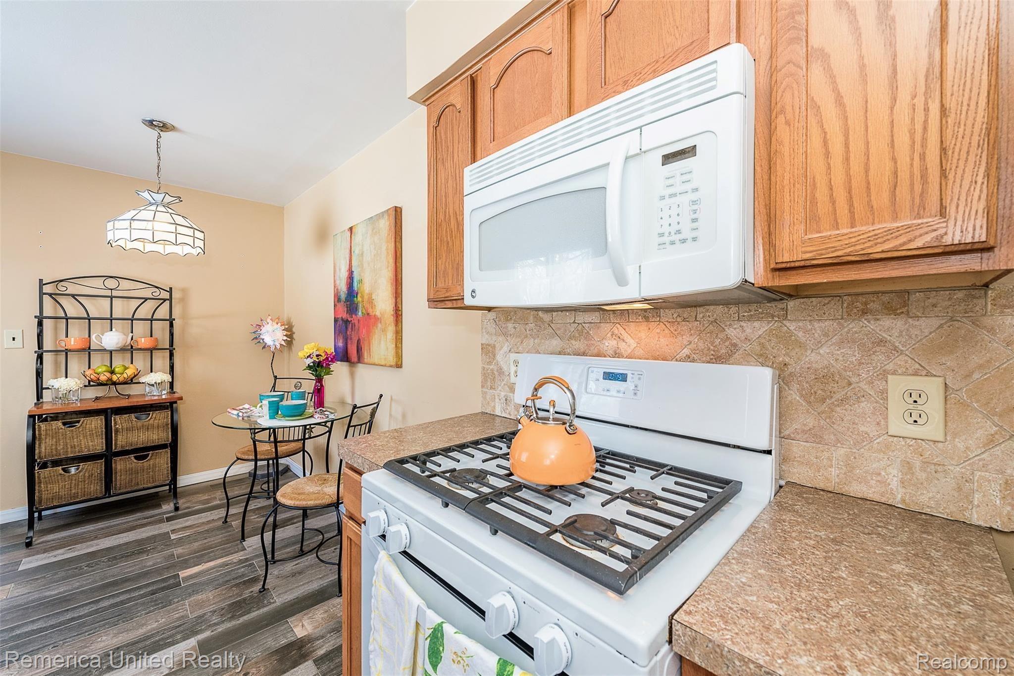 8216 Concord Road Grosse Ile, MI 48138 - Photo 19 of 36 DSC_6874.jpg