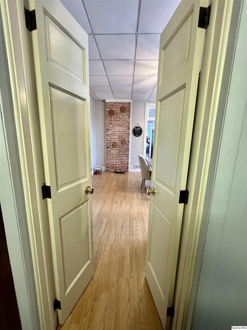 2510 Kentucky Road Quincy, IL 62301 - Photo 13 of 21