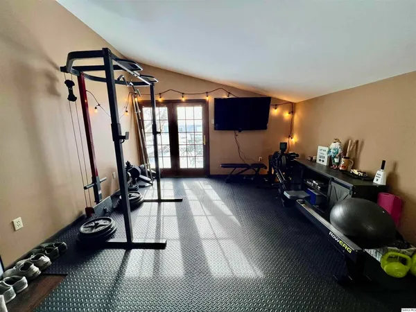 $295,000 | 2510 Kentucky Road, Quincy, IL 62301