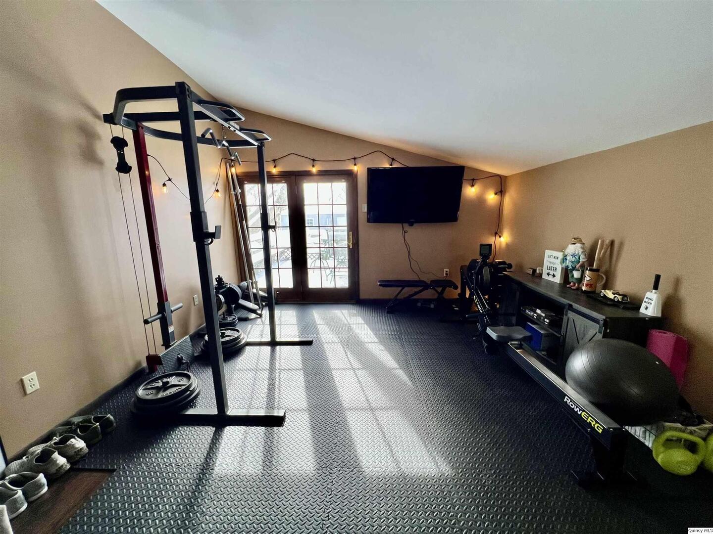 2510 Kentucky Road Quincy, IL 62301 - Photo 19 of 24