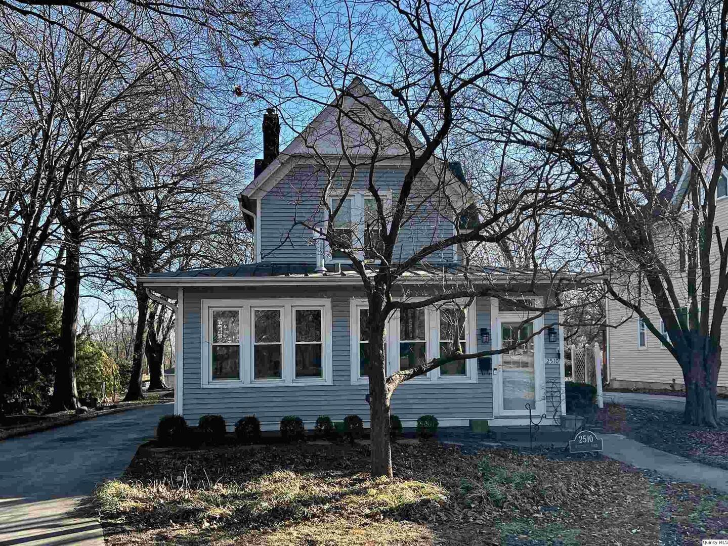 2510 Kentucky Road Quincy, IL 62301 - Photo 3 of 21