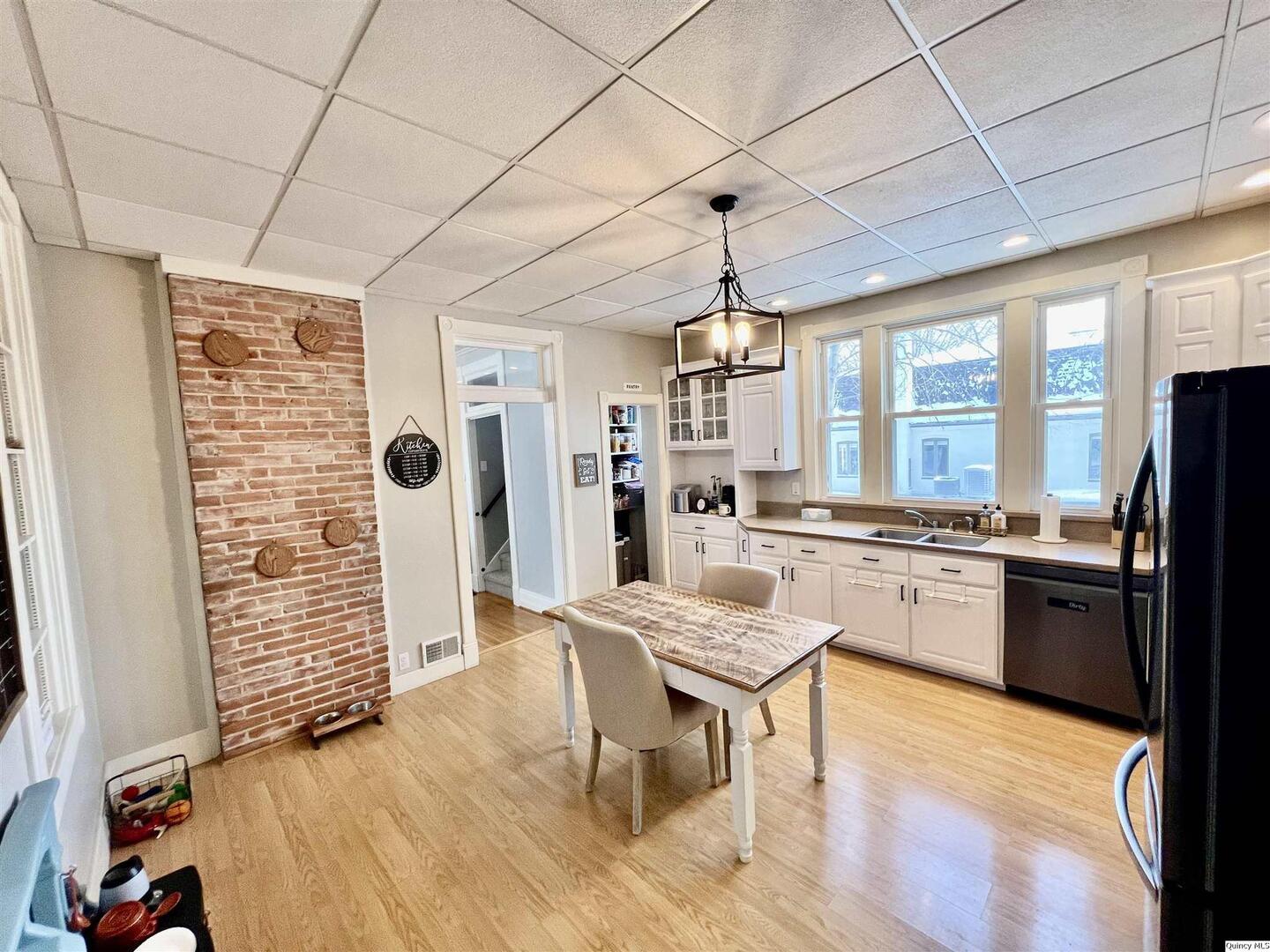 2510 Kentucky Road Quincy, IL 62301 - Photo 10 of 24