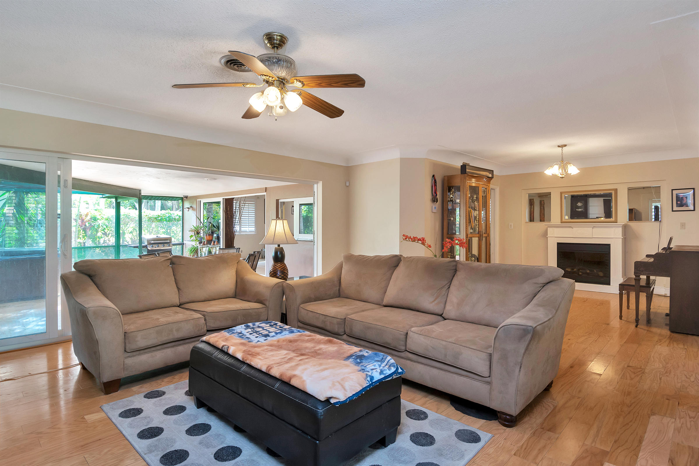 400 Northwest 11th Street Boca Raton, FL 33432 - Photo 6 of 42 a living room with furniture and a large window