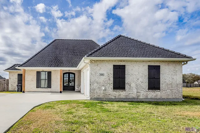 $449,000 | 400 Independence Drive, Houma, LA 70360