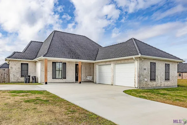$449,000 | 400 Independence Drive, Houma, LA 70360