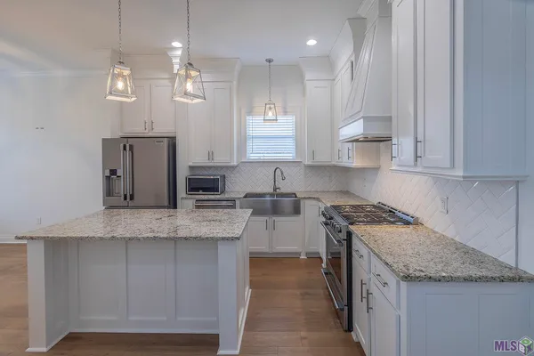 $449,000 | 400 Independence Drive, Houma, LA 70360