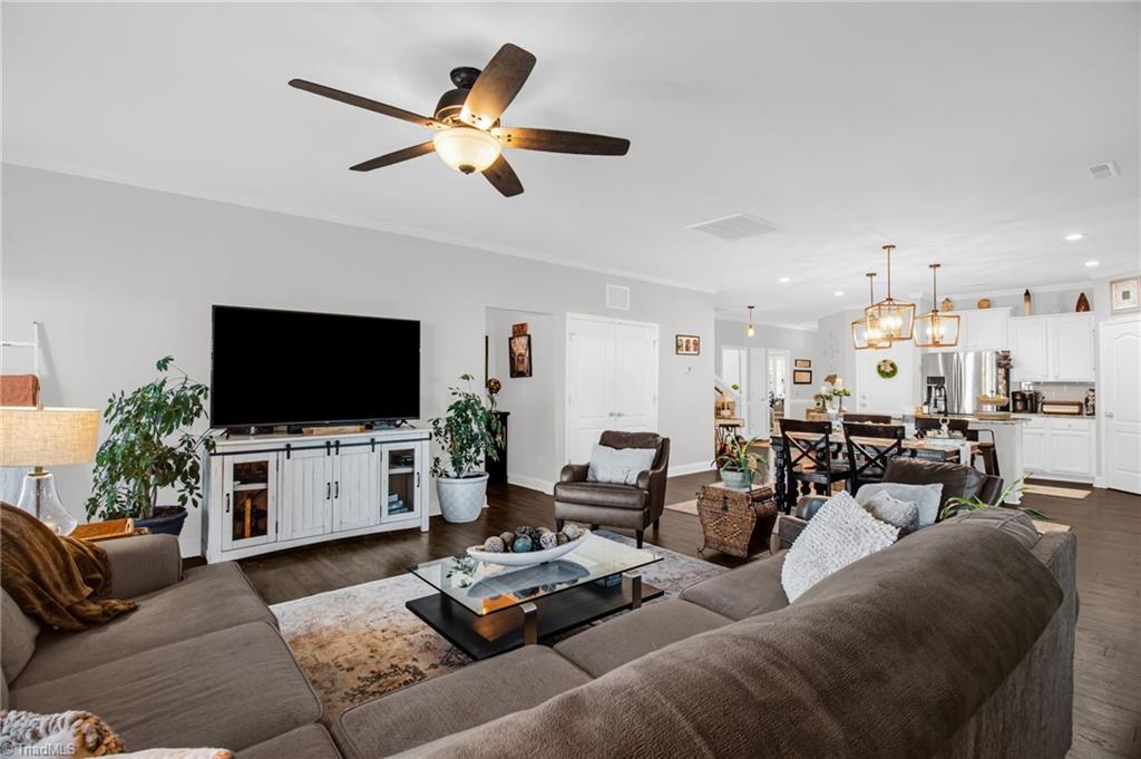 1402 Hunting Hawk Lane Kernersville, NC 27284 - Photo 14 of 30