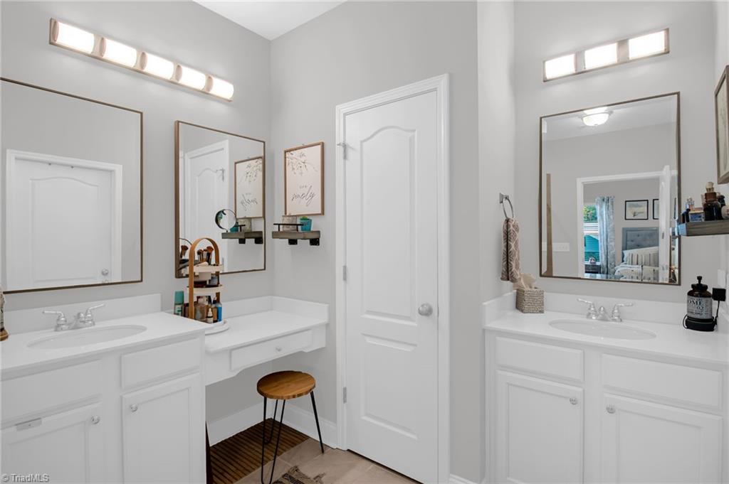 1402 Hunting Hawk Lane Kernersville, NC 27284 - Photo 17 of 30