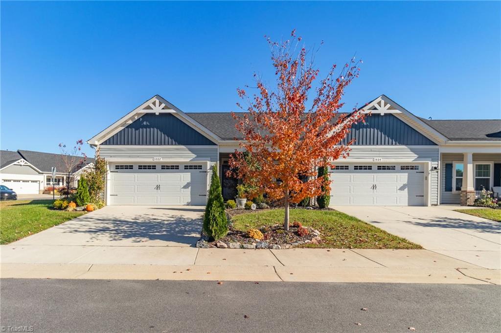 1402 Hunting Hawk Lane Kernersville, NC 27284 - Photo 2 of 30