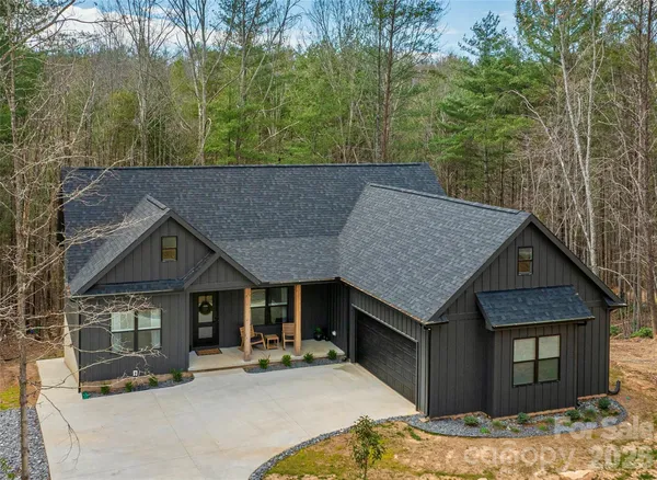 $1,250,000 | 4374 Poplar Bluff Drive, Lenoir, NC 28645