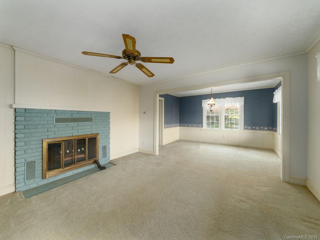 555 David Edwards Road Waynesville, NC 28786 - Photo 4 of 36