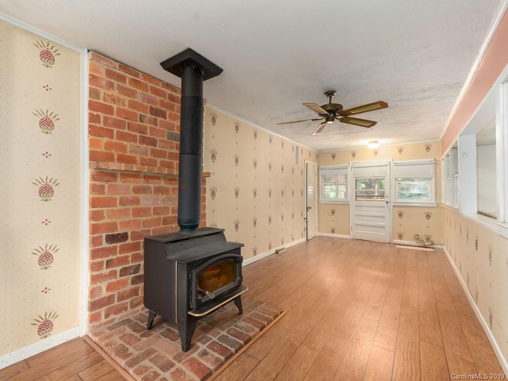 555 David Edwards Road Waynesville, NC 28786 - Photo 8 of 36