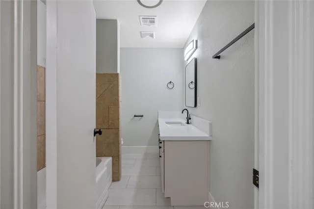 $294,200 | 2452 South Holloway Avenue, Fresno, CA 93725