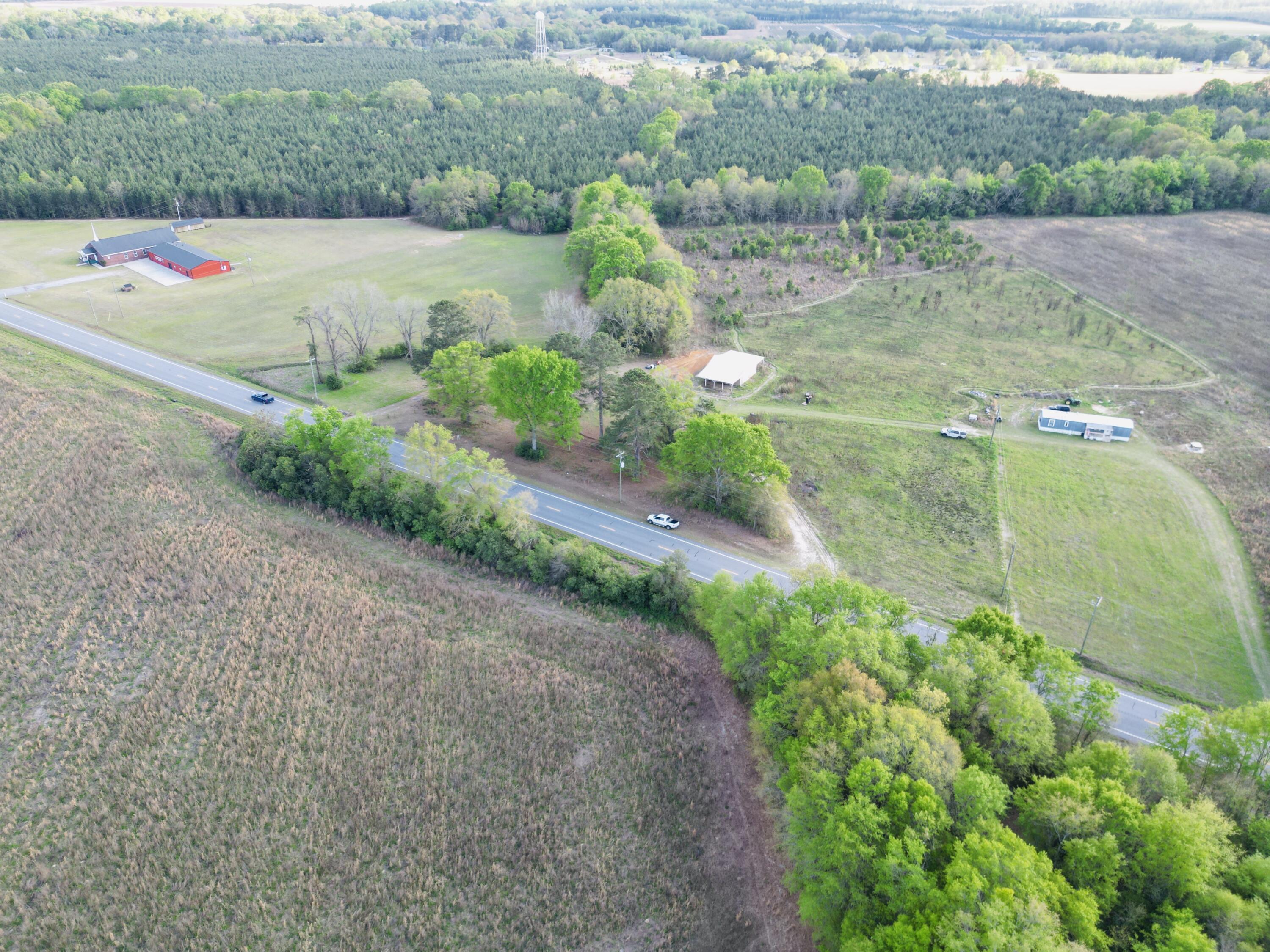 3058 Surrey Race Road Springfield, SC 29146 - Photo 2 of 25 2
