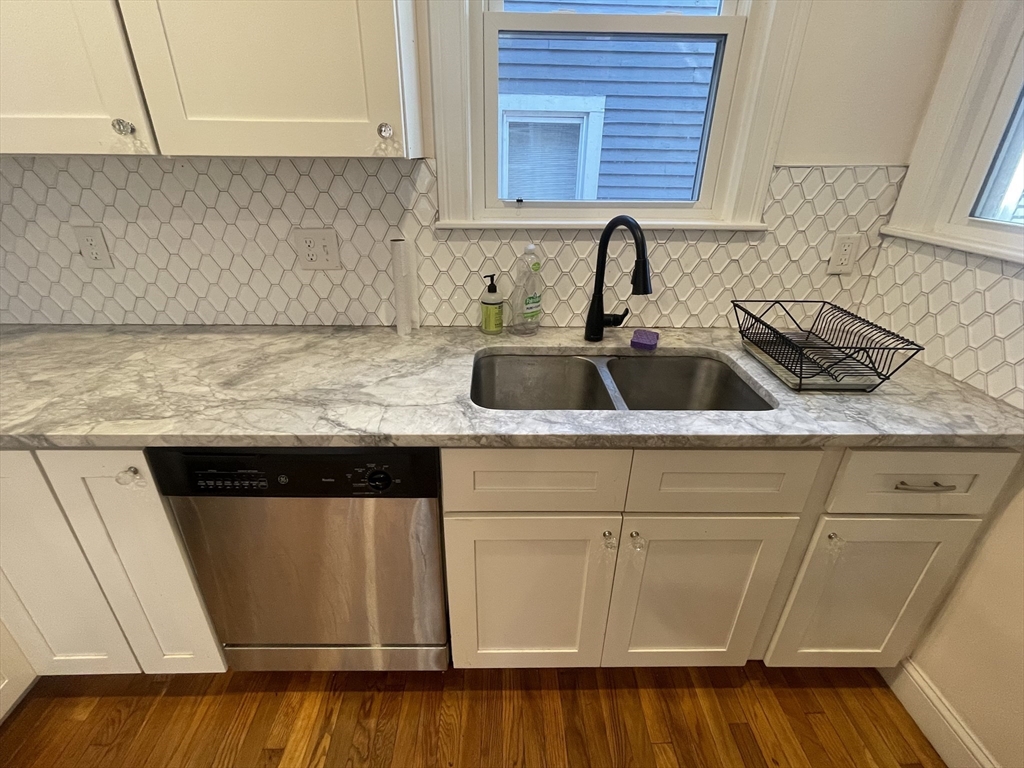 35 Line Street, Unit 1 Cambridge, MA 02138 - Photo 4 of 19