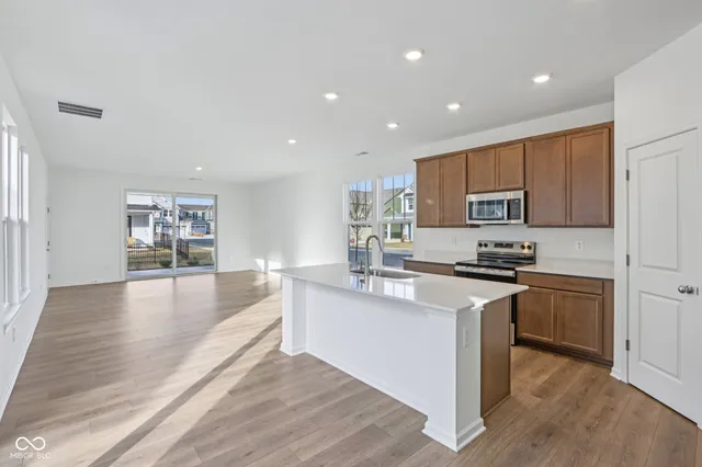 $409,999 | 16000 Tharp Wds Drive, Fishers, IN 46037