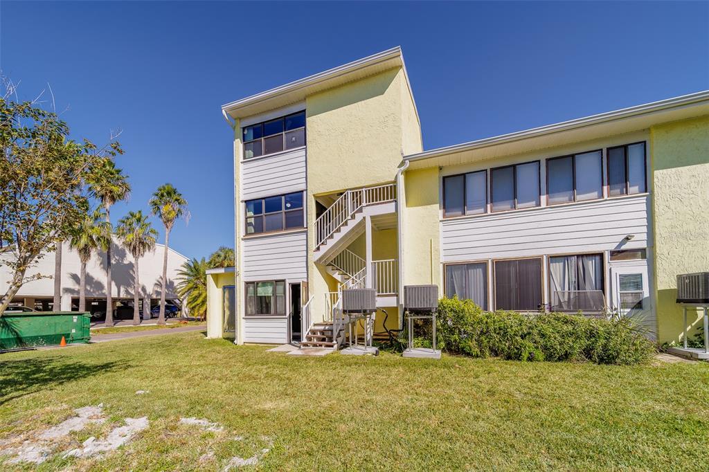 1 Windrush Boulevard, Unit 28 Indian Rocks Beach, FL 33785 - Photo 41 of 73