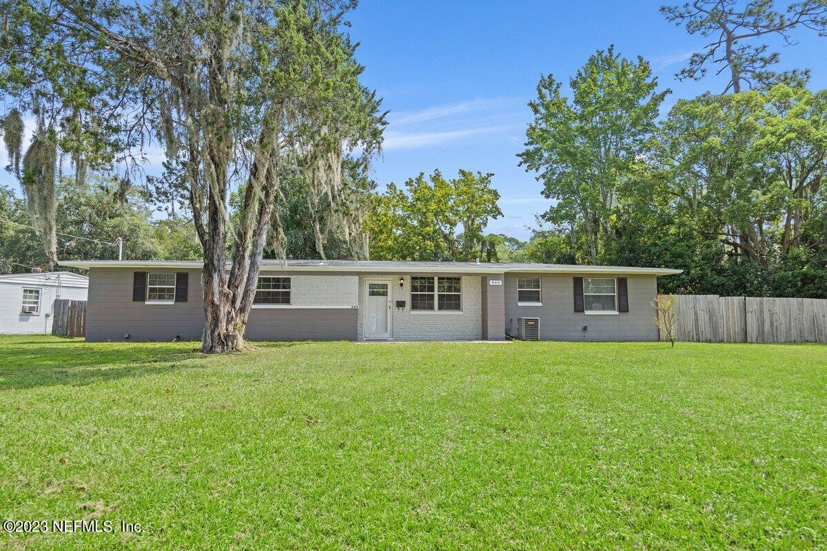 949 Ibis Road Jacksonville, FL 32216 - Photo 2 of 15 Exterior Front (17)