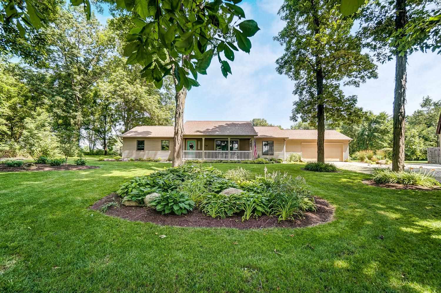 6302 Hathaway Road Fort Wayne, IN 46818 - Photo 2 of 36