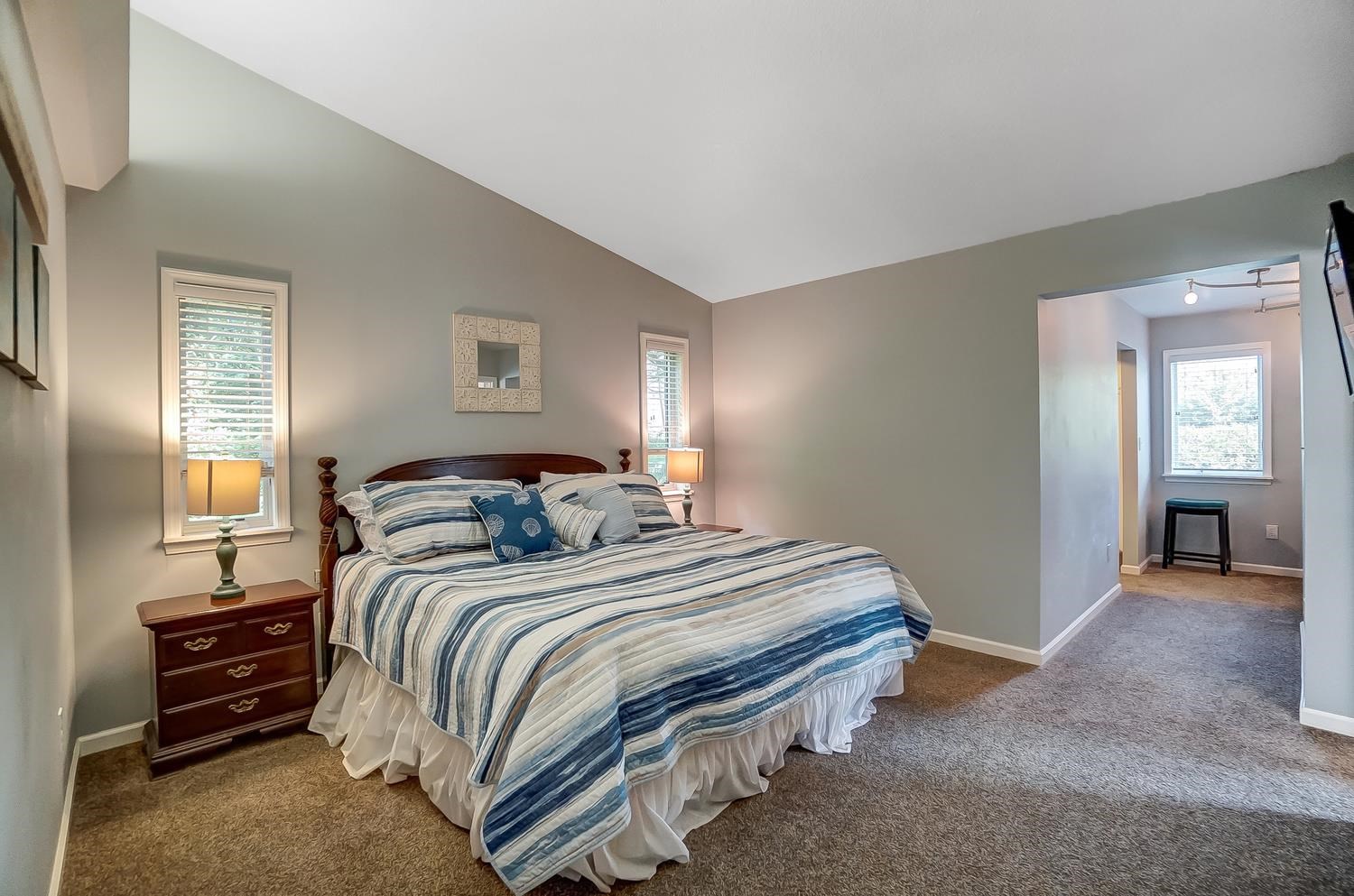 6302 Hathaway Road Fort Wayne, IN 46818 - Photo 11 of 36